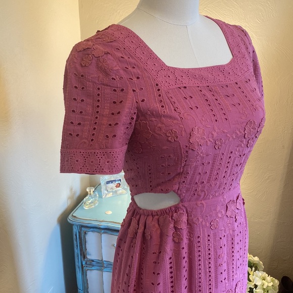 NWT Adelyn Rae Katina Pink Side Cut Out Embroidered Midi Dress Puff Sleeves - Picture 5 of 8